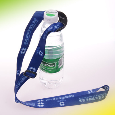 廠家專業(yè)定制水壺掛繩、飲料瓶掛帶與手機(jī)飾品——纖芊織帶工藝廠