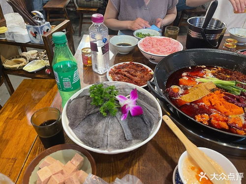 饞火鍋彭州旗艦店 品味巴蜀風(fēng)情的地道火鍋體驗(yàn)